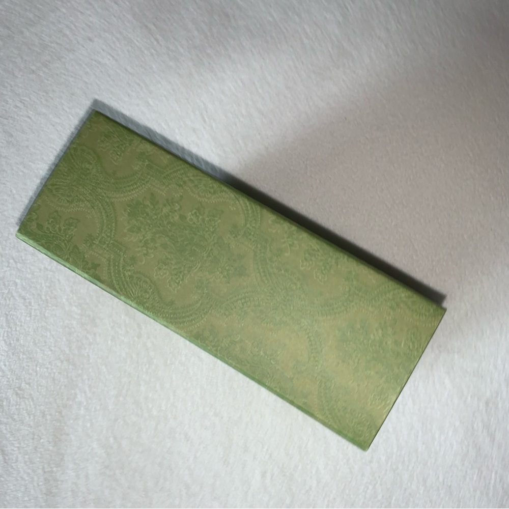 NEW! GUCCI Gift Box with Magnetic Flap Closure, GORGEOUS - Picture 6 of 16